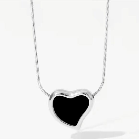 18K White Gold Heart Bracelet on Titanium Stainless Steel - Picture 1 of 2